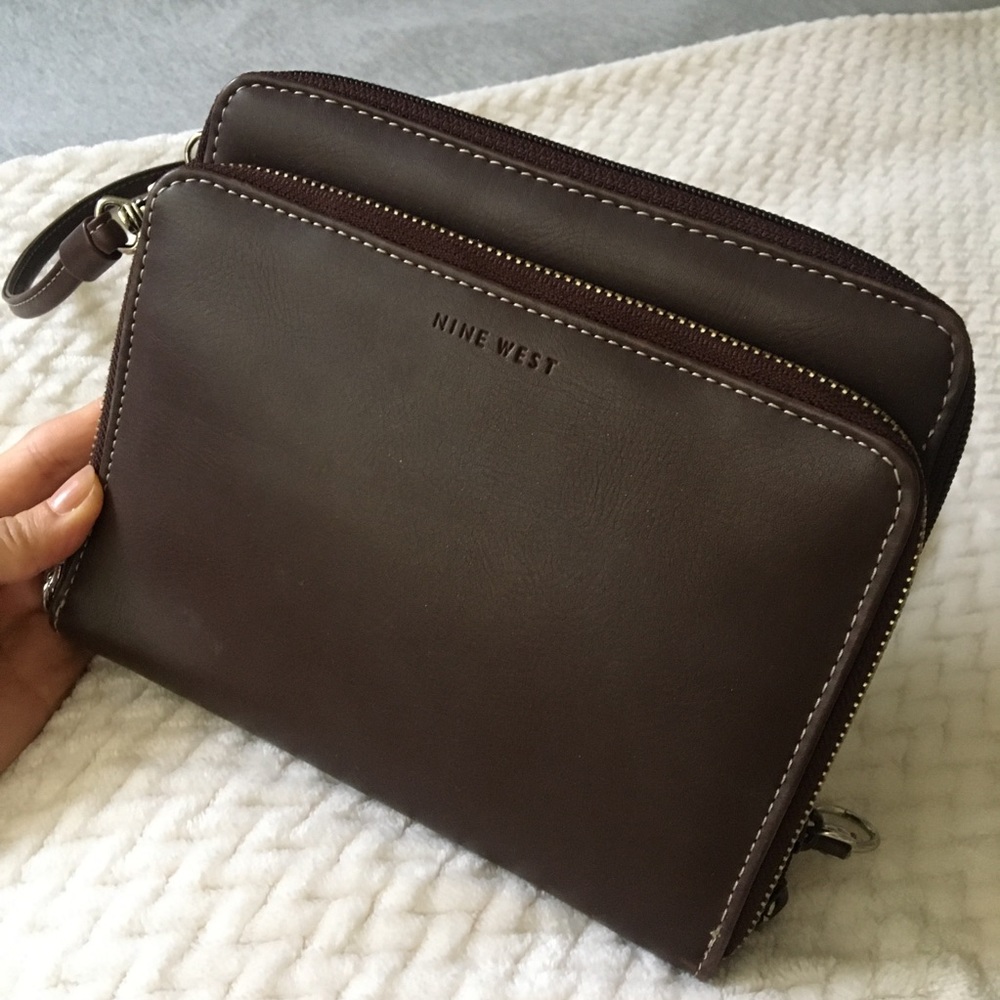 3/$30 Nine West Faux Leather Wallet Purse
